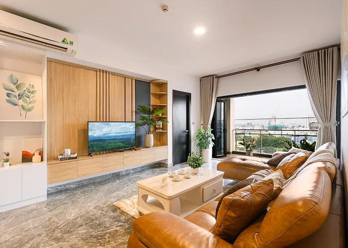 Exclusive 2-3 Bedroom Apartment In District 1 Free Pool Gym Sauna
