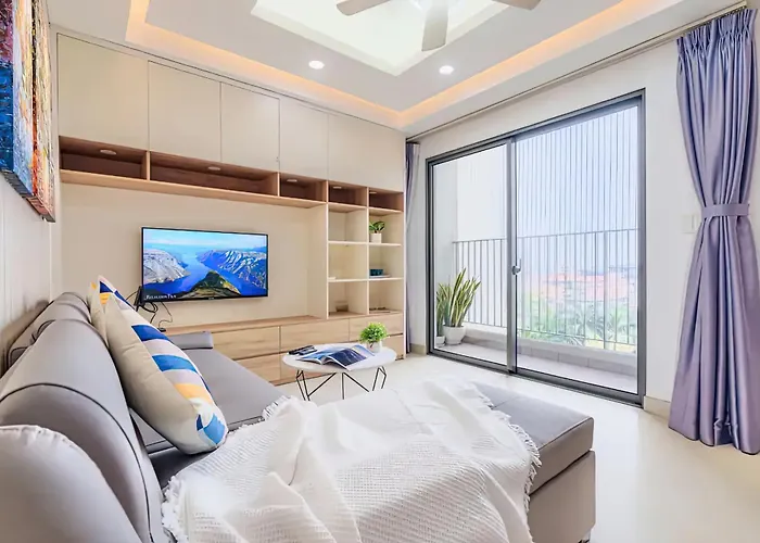 Modern Apartment - Garden Gate