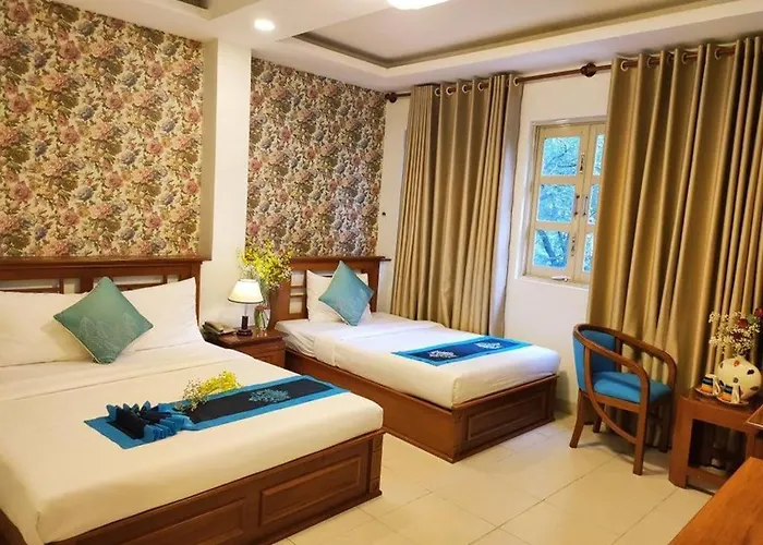 Khách sạn Hồng Hạc