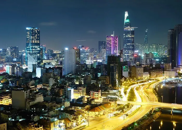 Spacious Saigon - Infinity Pool Signature