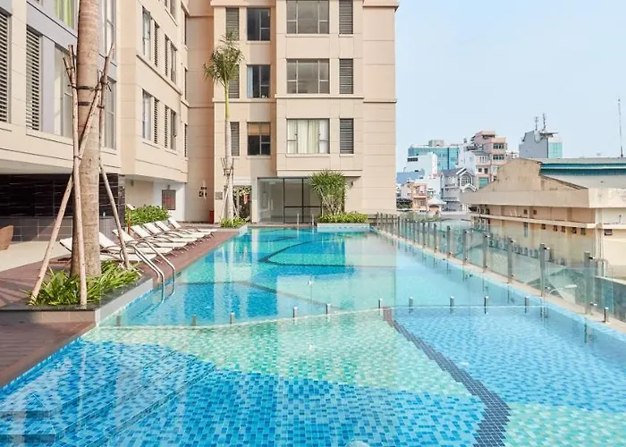 Awesome Cbd Luxury Apartment The Tresor Rooftop Garden !