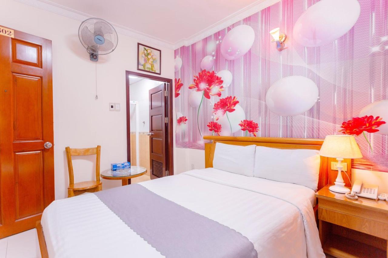 Khách sạn Giang Linh
