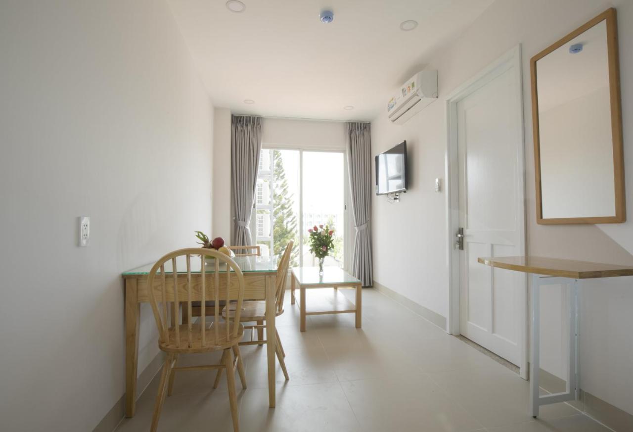 New Hampton Hospitality - Cornelia & Hotel