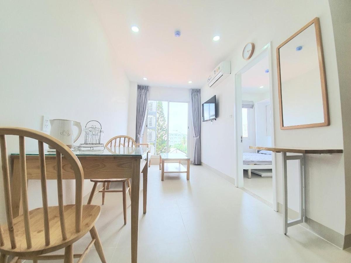 New Hampton Hospitality - Cornelia & 3*