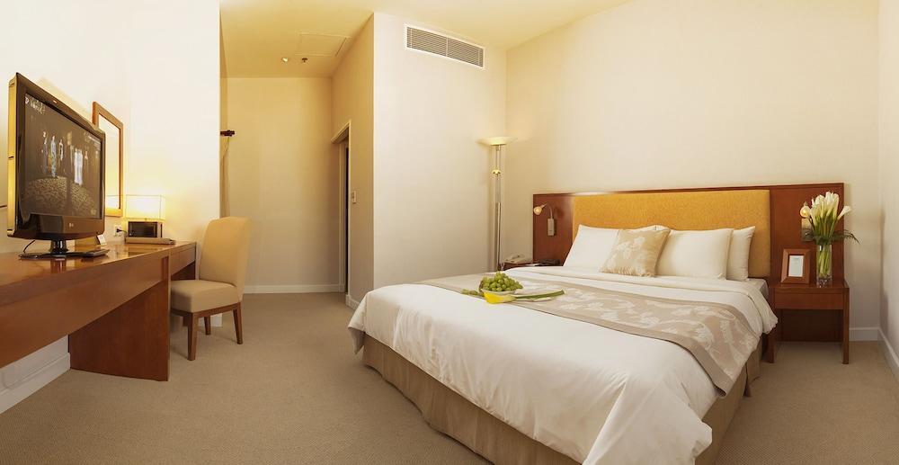 Catina Saigon Hotel 3*