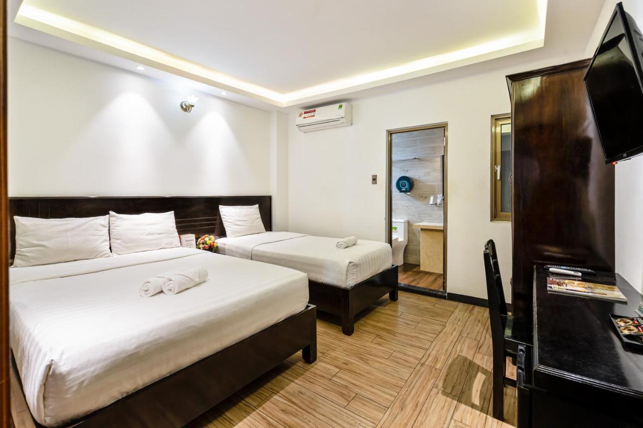Hotel Lotus Laverne 3*