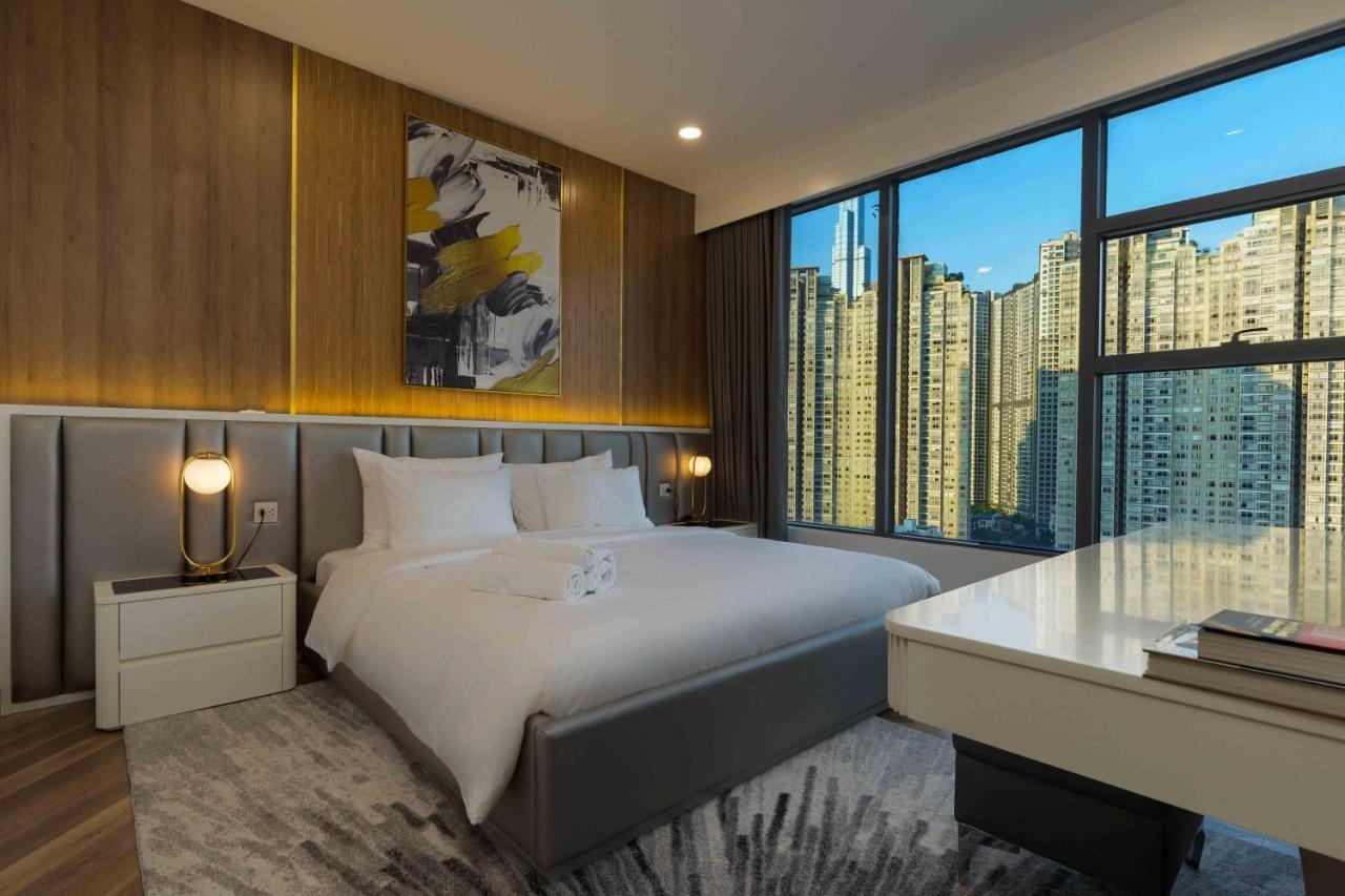 Apartment Sunwah Pearl Golden House-amazing River View ,3 Br Ho Chi Minh City