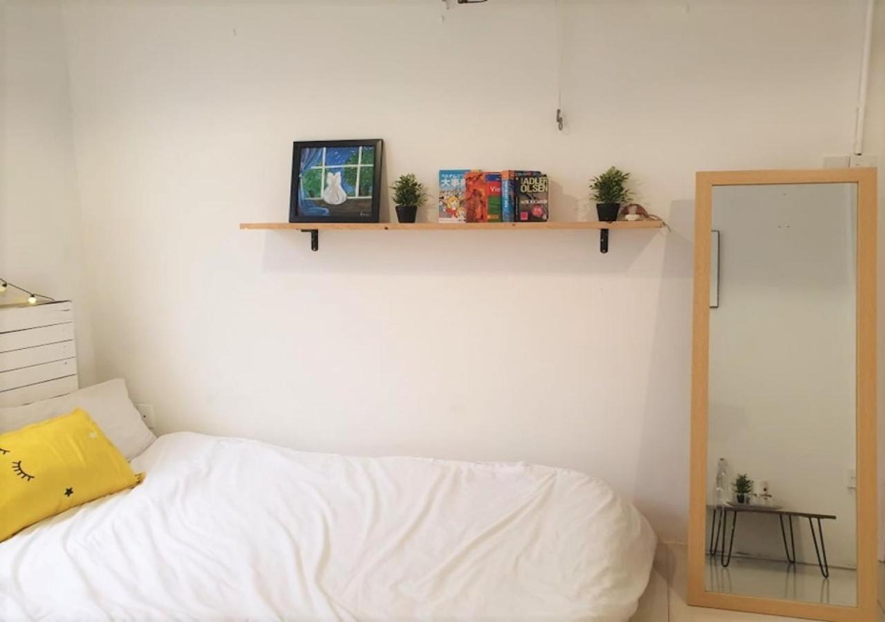 Hostel The Nineties *