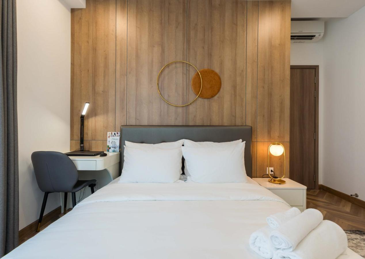 Sunwah Pearl Golden House-amazing River View ,3 Br Apartment Ho Chi Minh City