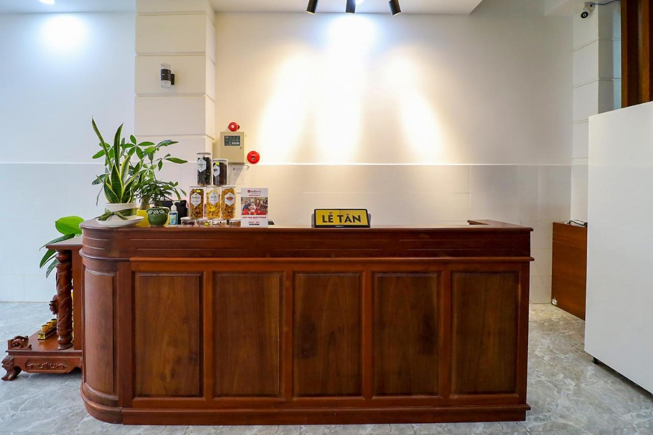 Hotel Reddoorz Luxury Vuon Lai Bandar Ho Chi Minh