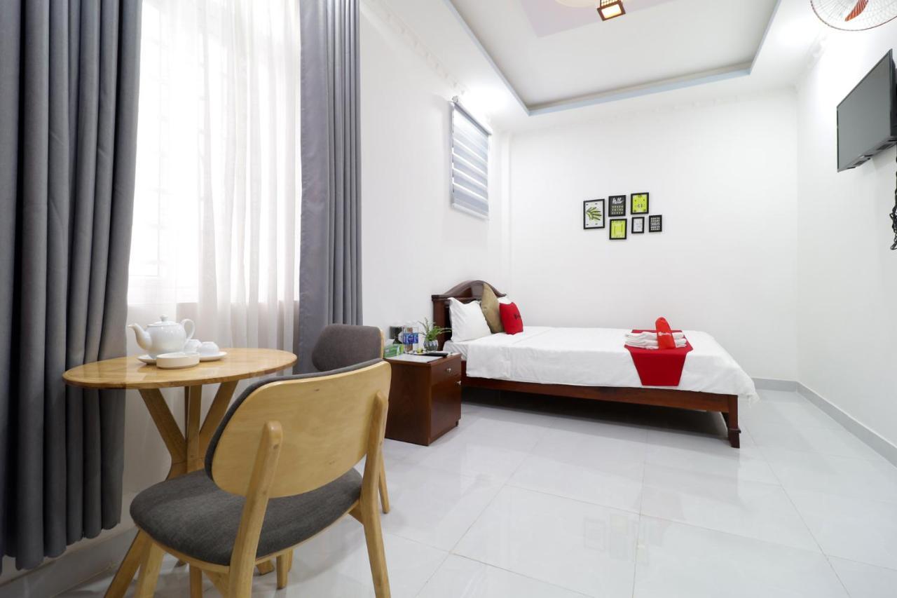 Reddoorz Luxury Vuon Lai 2*