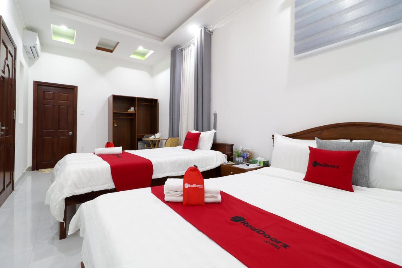 Hotel Reddoorz Luxury Vuon Lai