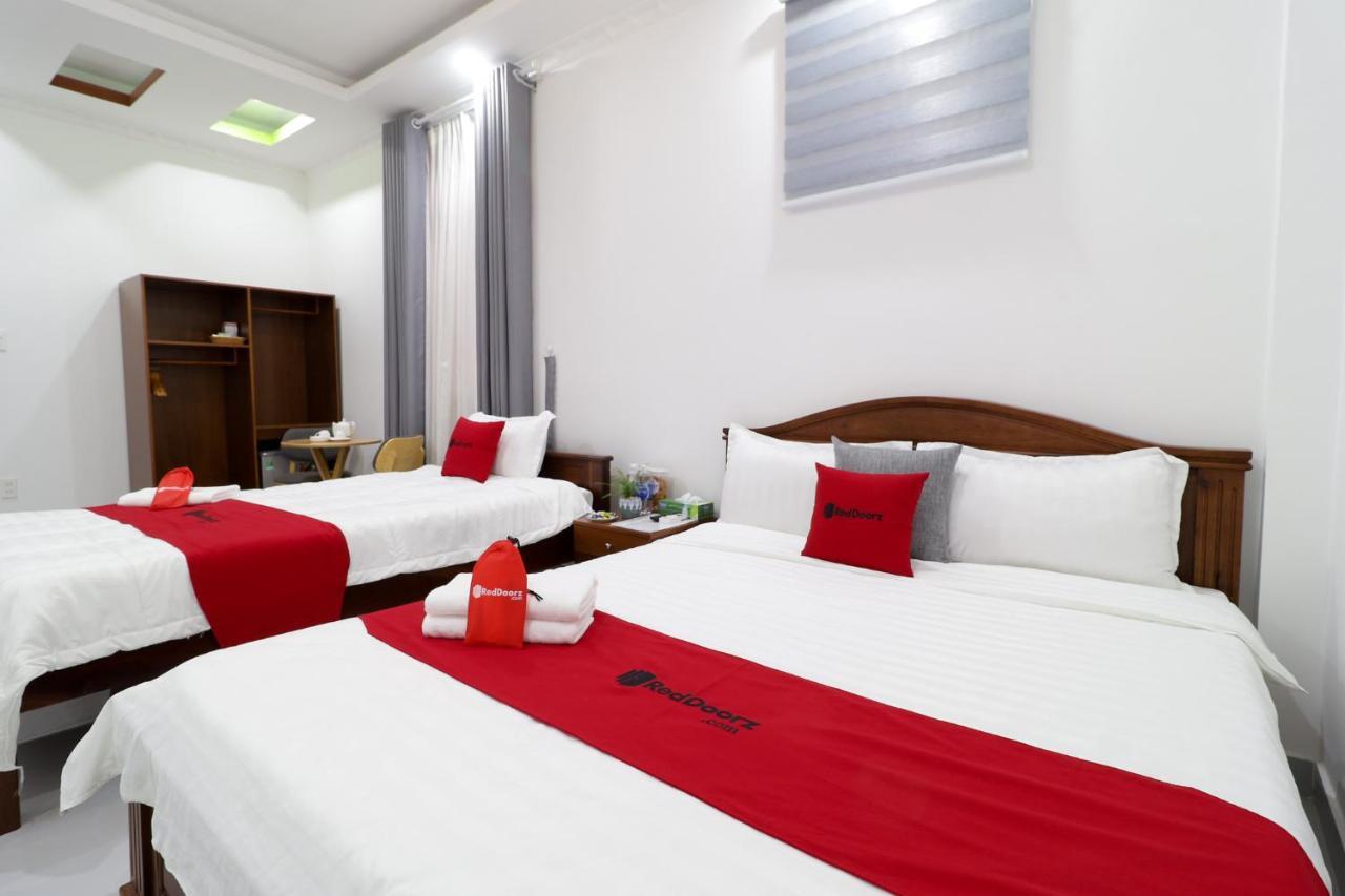 Hotel Reddoorz Luxury Vuon Lai Bandar Ho Chi Minh