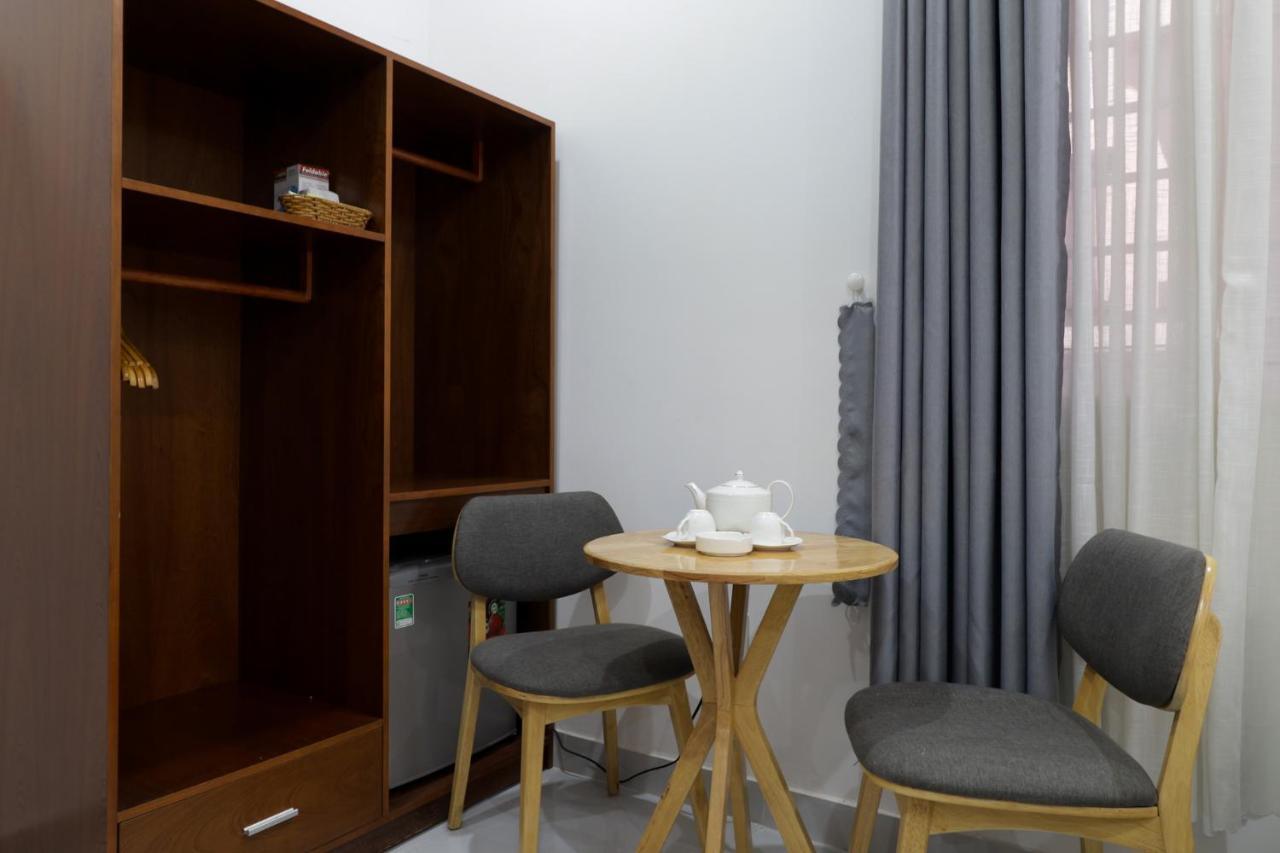 Reddoorz Luxury Vuon Lai Hotel