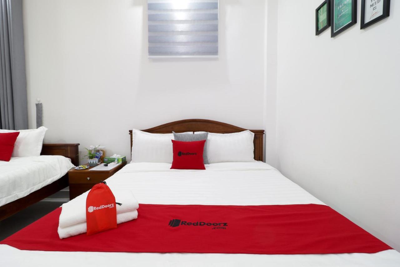 Hotel Reddoorz Luxury Vuon Lai 2*
