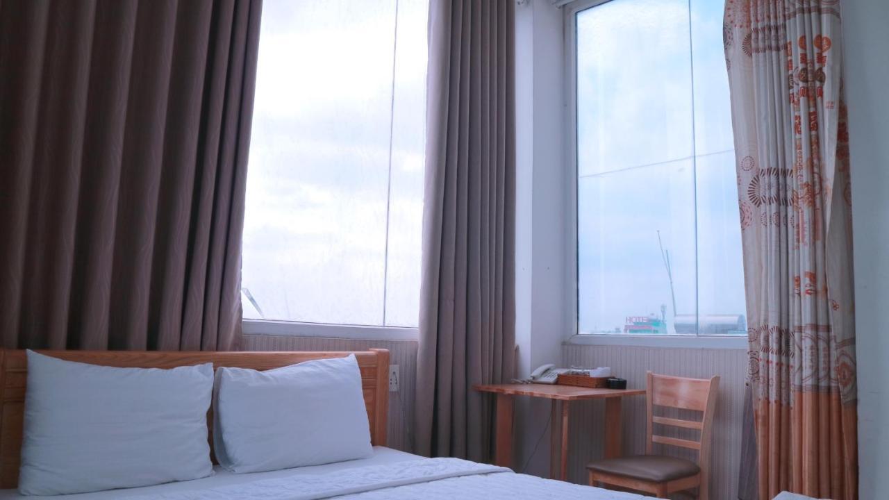 Eros 2* Ho Chi Minh City