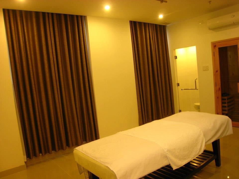 Apogee Hotel 2*