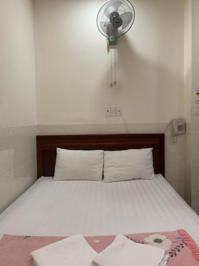 Ngoc Quy Hotel *