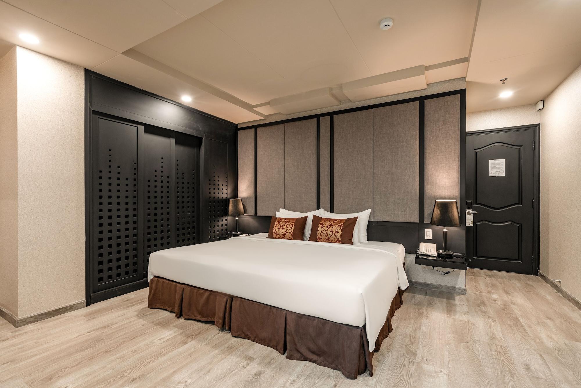 Paragon Saigon Hotel 4*