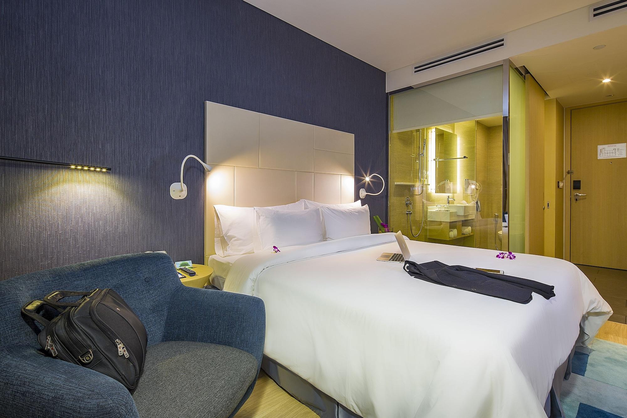 Liberty Saigon Riverside 4*