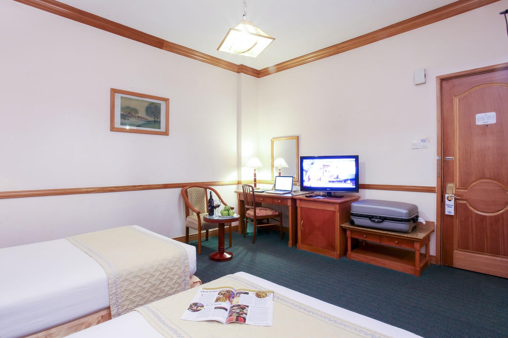 Hotel Oscar Saigon 4*