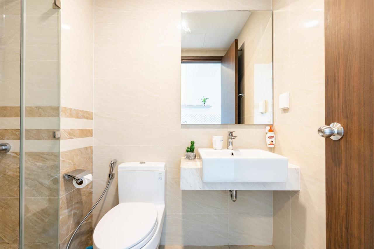 Saigon Royal - River View - Hana 6 Floor Hostel Ho Chi Minh City