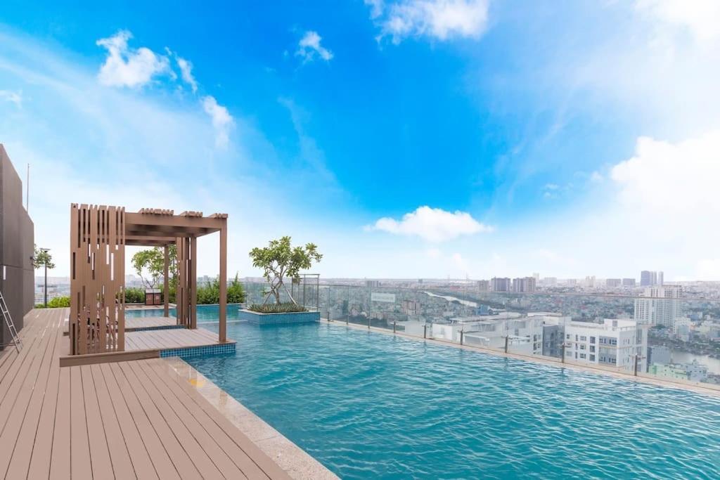 Luxury Gold 86 -rooftop Pool Apartment *