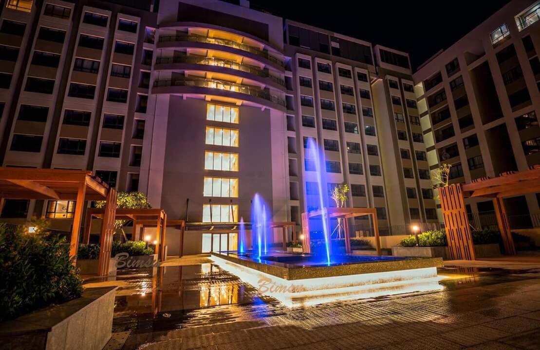 Luxury Gold 86 -rooftop Pool