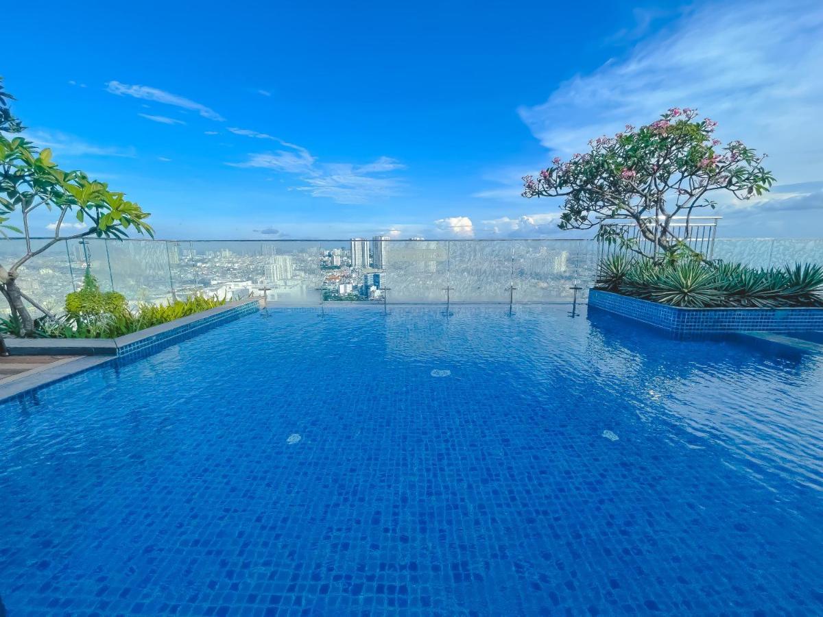 Luxury Gold 86 -rooftop Pool Apartment *