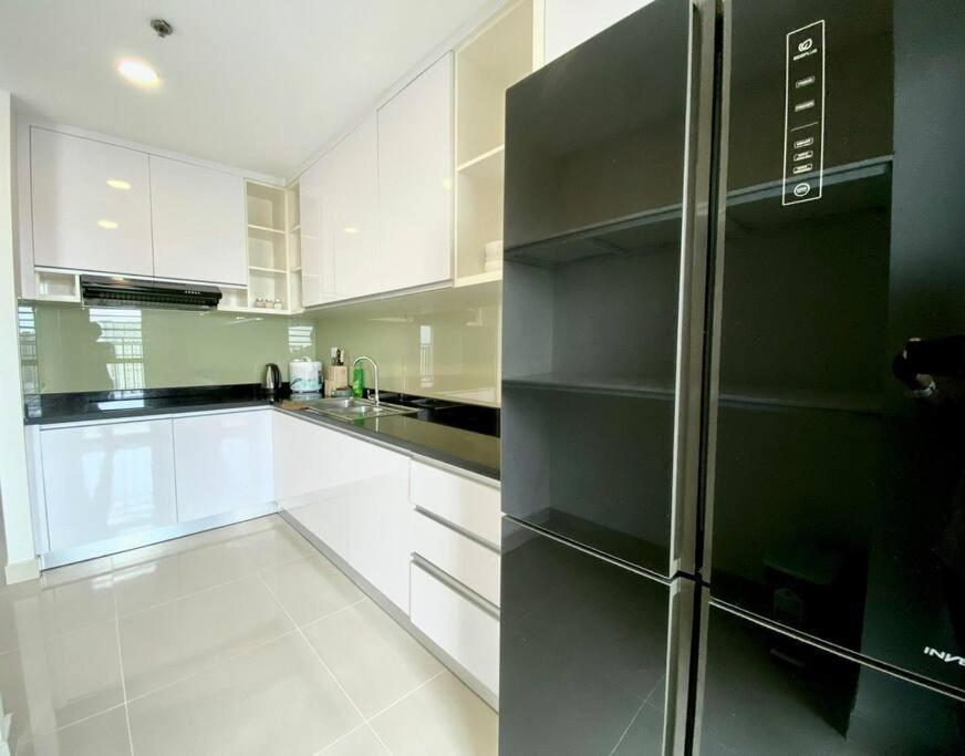 Biggest And Luxurious 3brs Rivergate Apartment