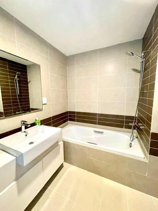 Biggest And Luxurious 3brs Rivergate *
