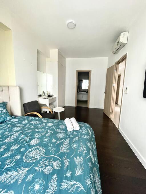 Biggest And Luxurious 3brs Rivergate * Ho Chi Minh City