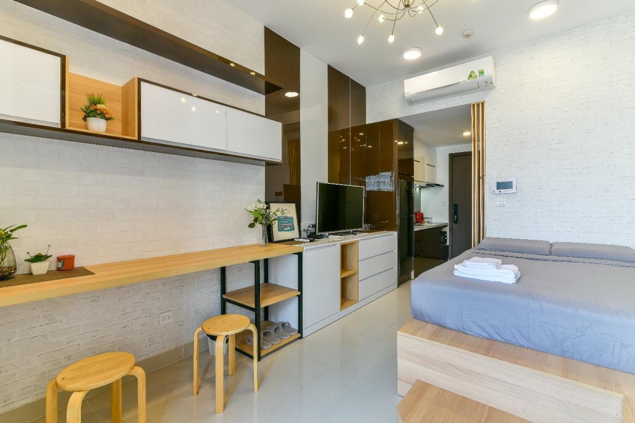 Nha Uyen Service Saigon Royal Apartment Ho Chi Minh City