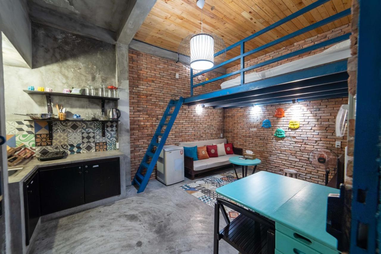 Stay&chill - S.1: Ancient Nearby Bui Vien Guest house Ho Chi Minh City