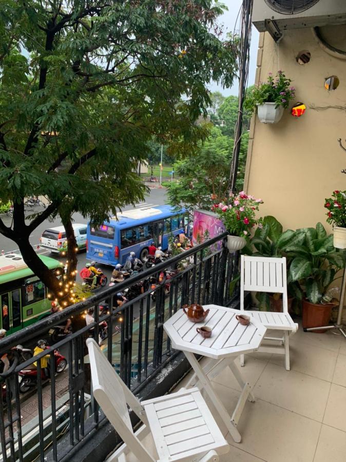 Ductaigallery's Apt& Cheap In Saigon *