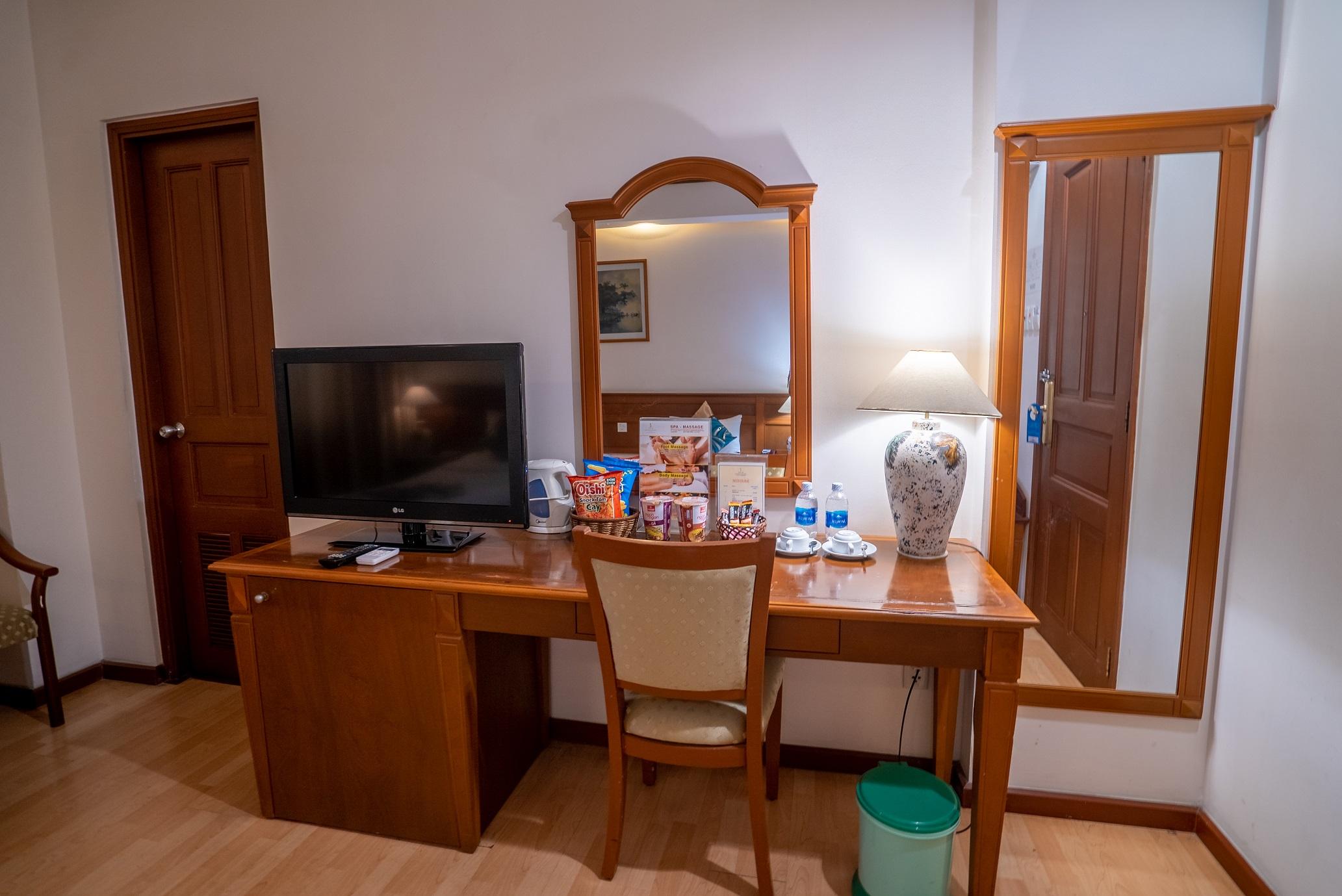 Oscar Saigon 4*