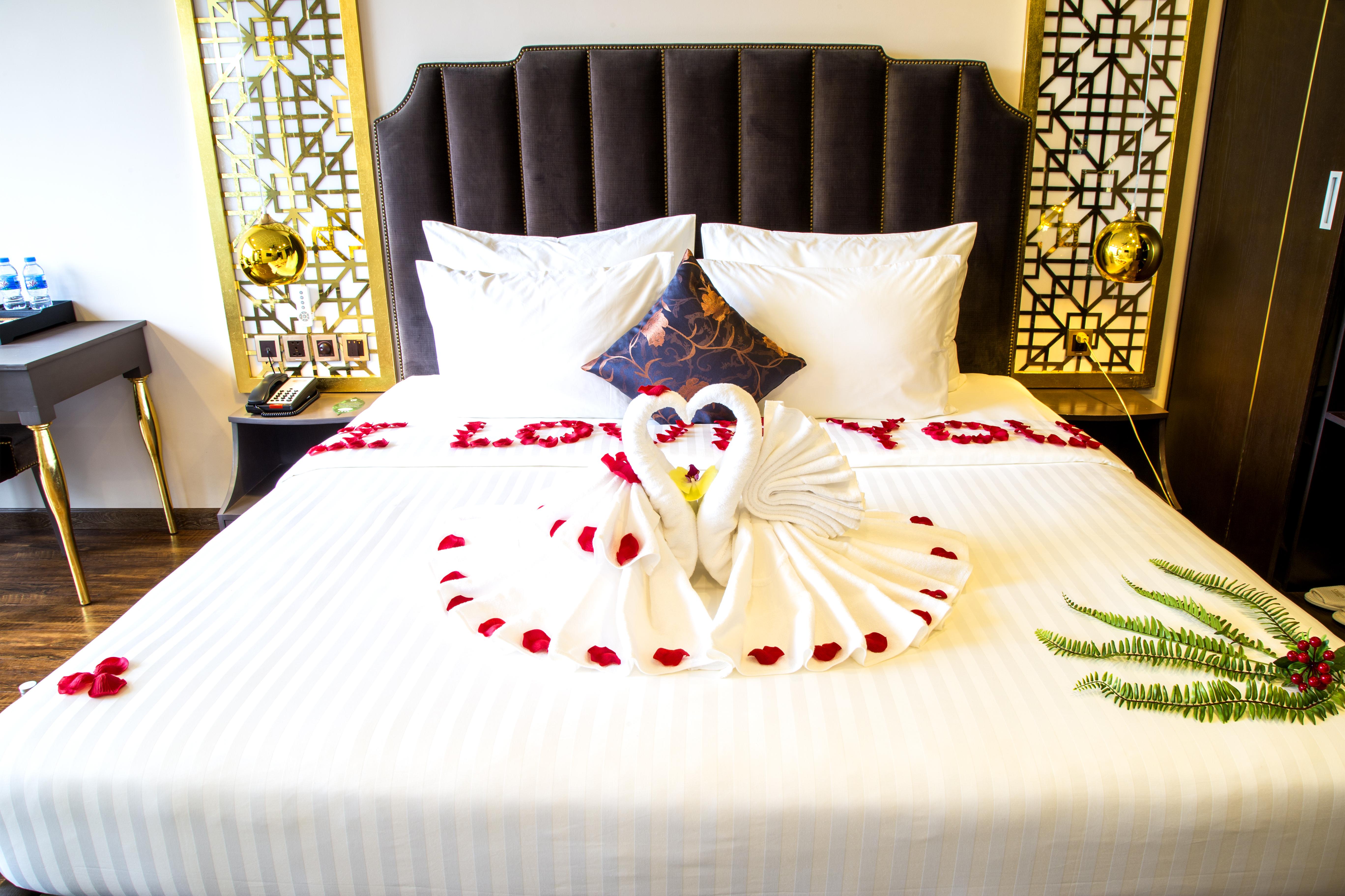 Hotel Cicilia Saigon Center 4*