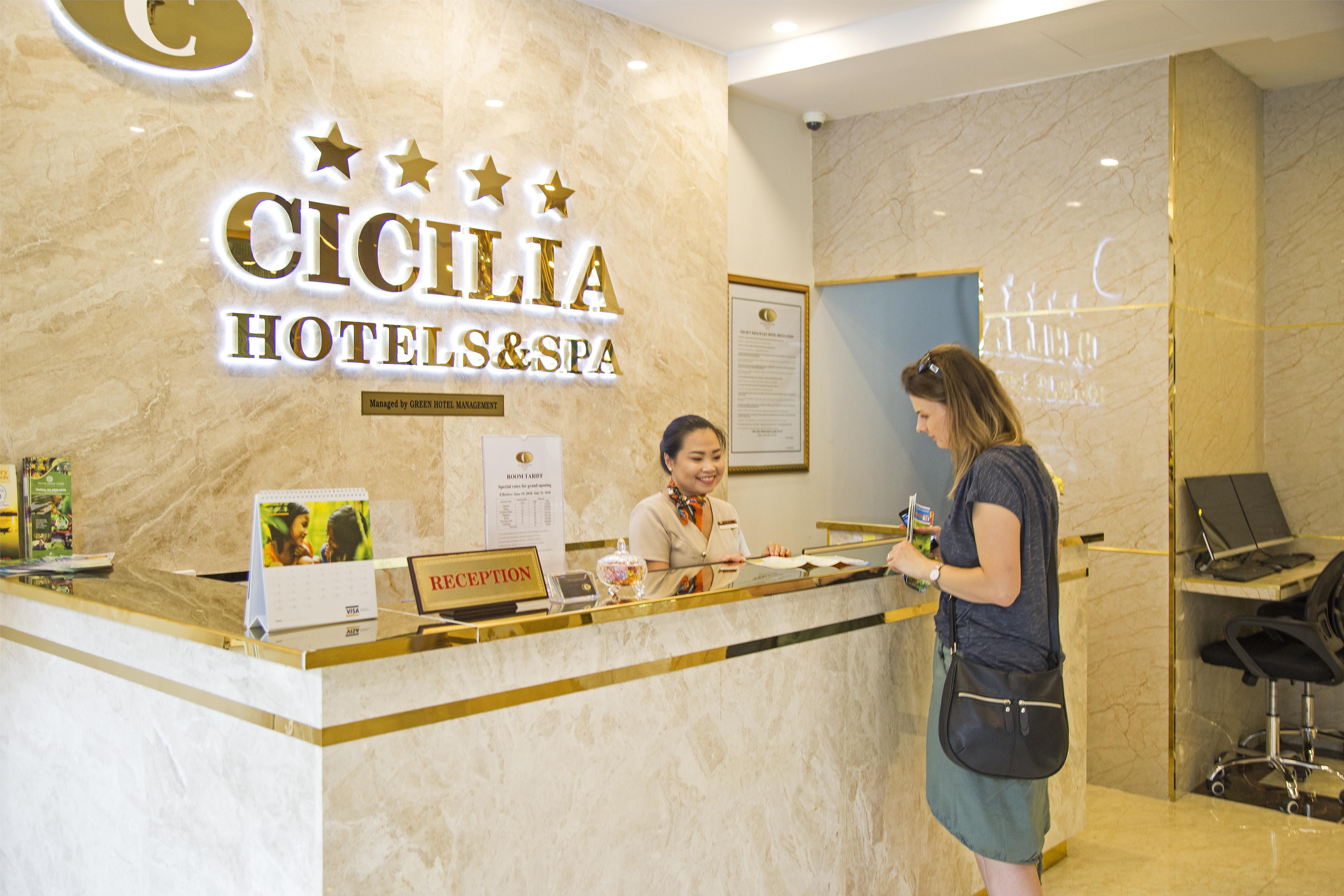 Cicilia Saigon Center 4*