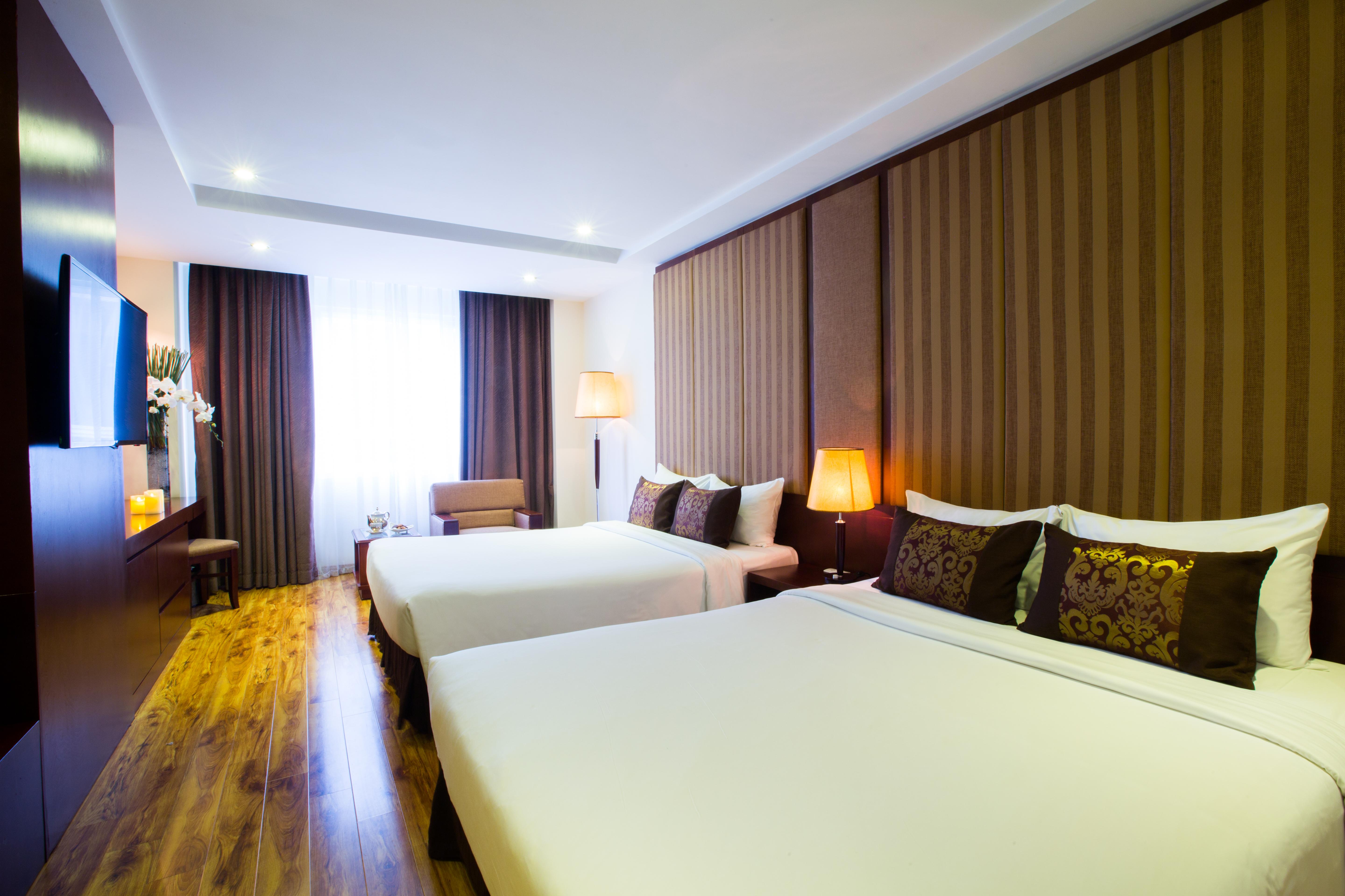 Paragon Saigon 4*