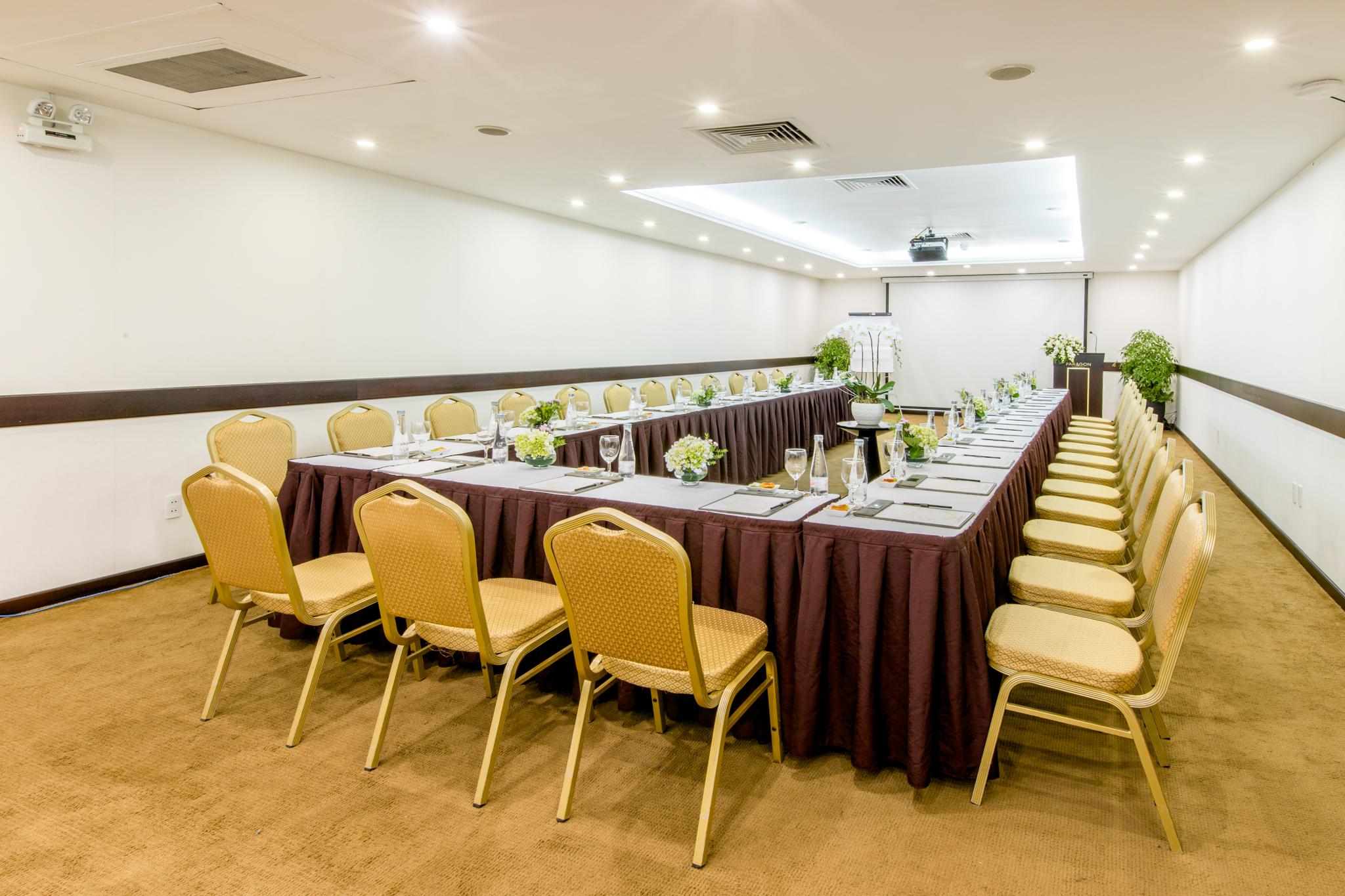 Hotel Paragon Saigon 4*