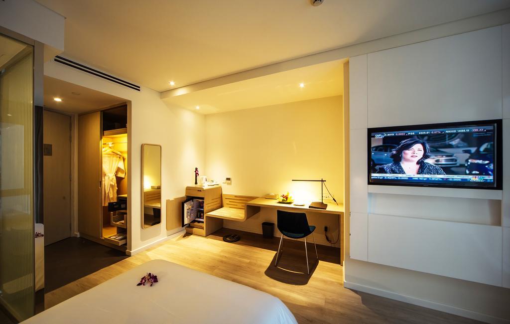 Liberty Saigon Riverside Hotel 4*