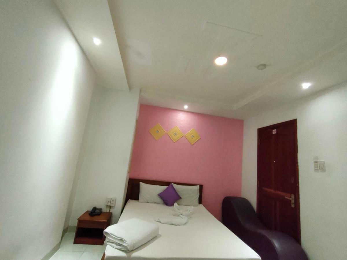 Khach San Damry Hotel *
