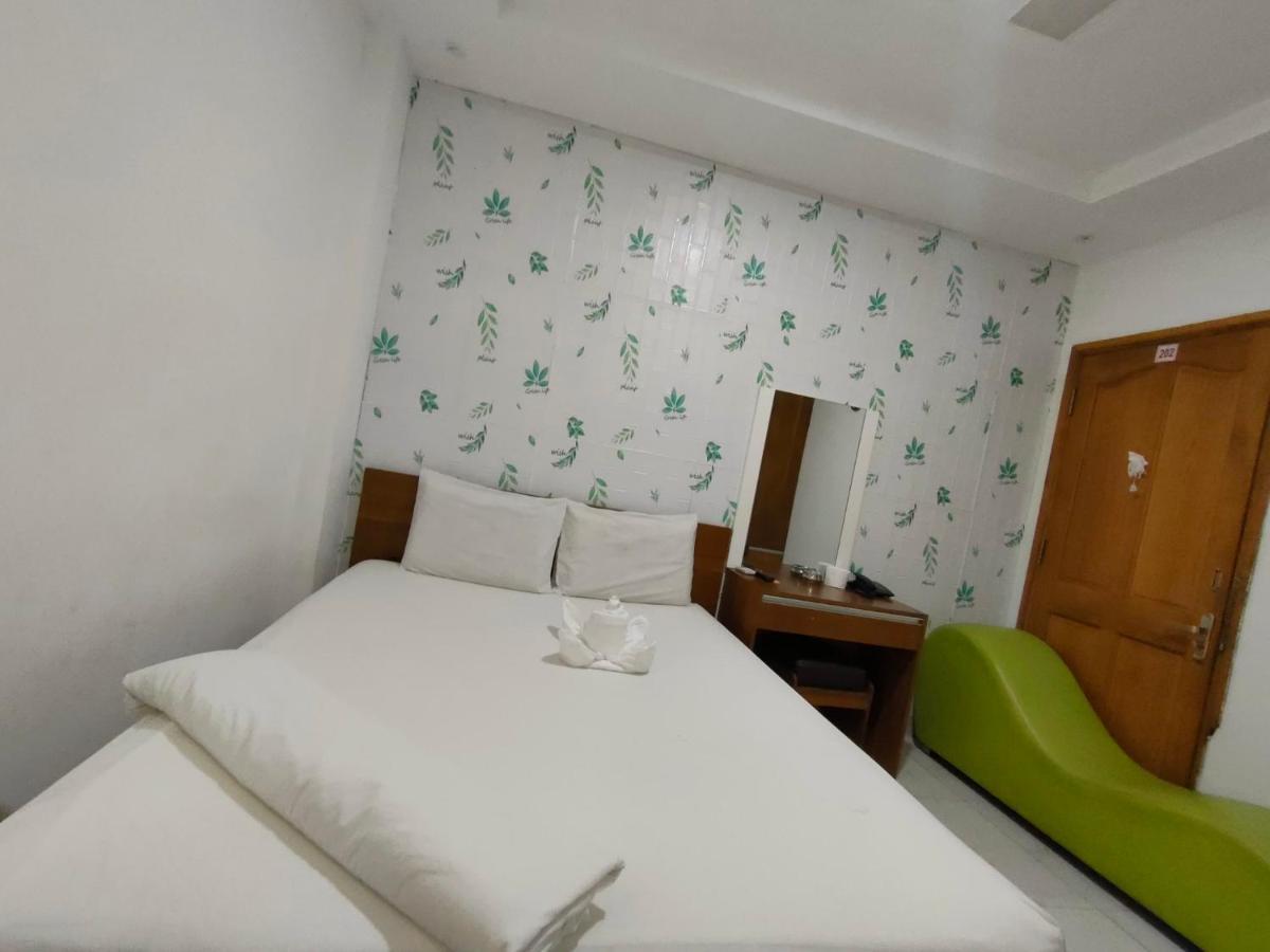 Hotel Khach San Damry
