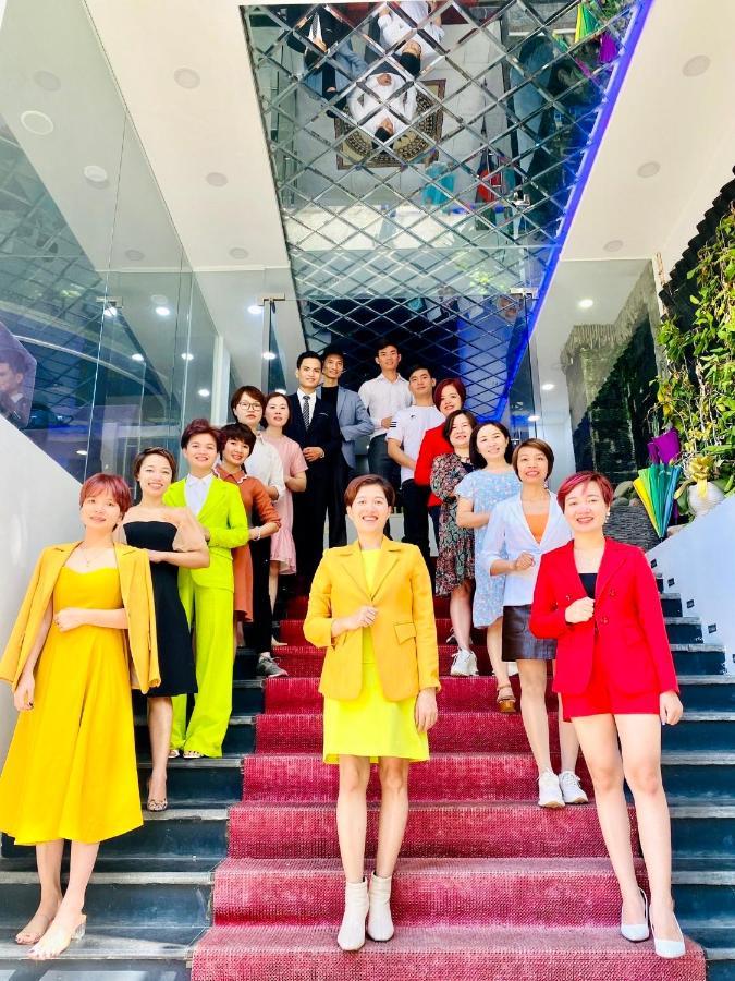 Hotel Ha Noi Near Tan Son Nhat Airport --- Free Airport Pick-up And Drop-off Available 24 A Day 3*