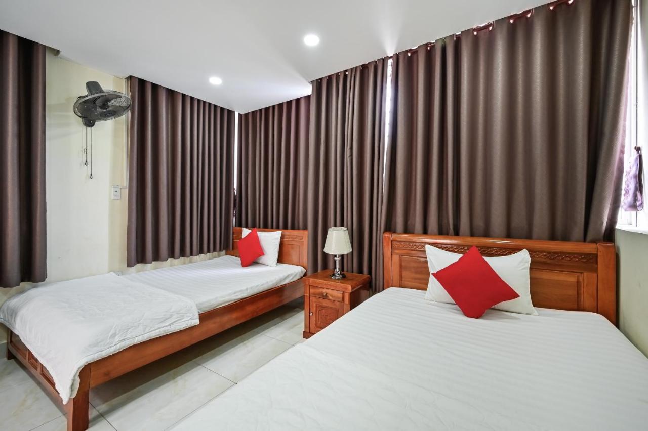 Khách sạn Quang Hoa Airport 2*