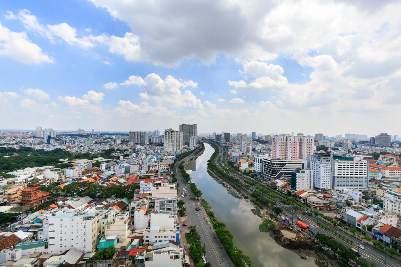 Spacious Saigon - Infinity Pool Signature * Ho Chi Minh City