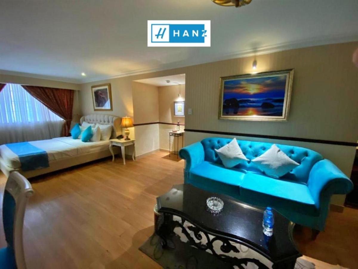 Apartment Hanz Vuon Saigon & *