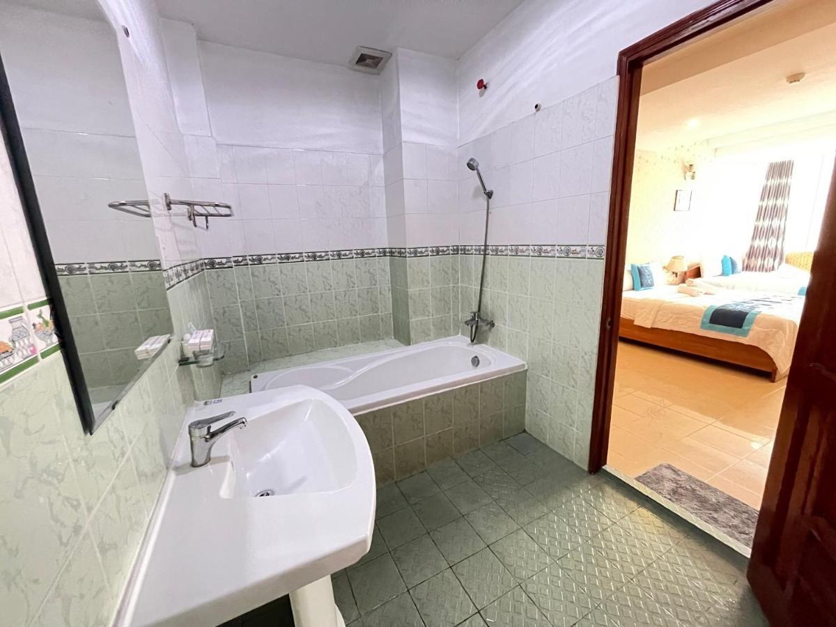 Khách sạn Hồng Phát