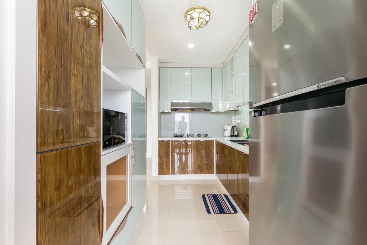 Spacious Saigon - Infinity Pool In Rivergate Apartment