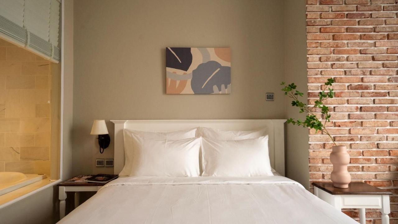 Celine Living - Aparthotel